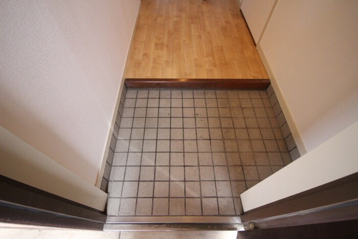 物件内観写真20　(玄関)