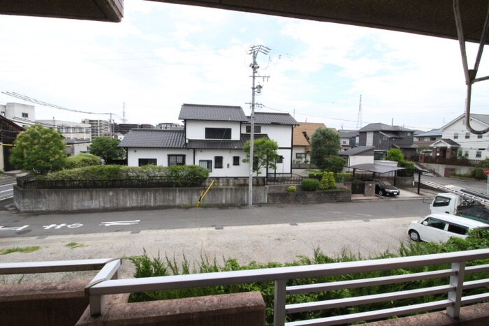 物件内観写真22　(室内からの展望)