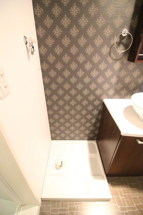 物件内観写真9　(洗濯機置場)