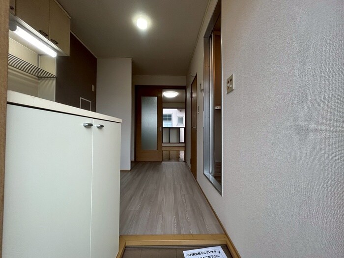 物件内観写真20　(玄関)