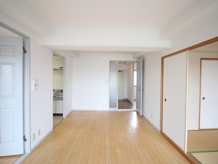 物件内観写真7　(居室)