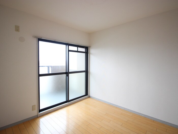 物件内観写真18　(居室)