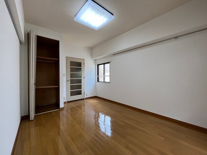 物件内観写真11　(居室)