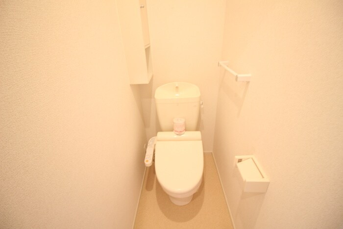 物件内観写真16　(トイレ)