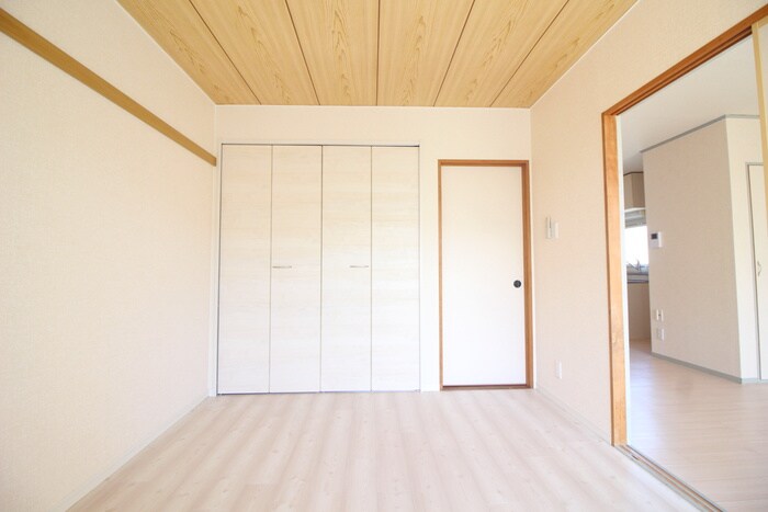 物件内観写真10　(居室)