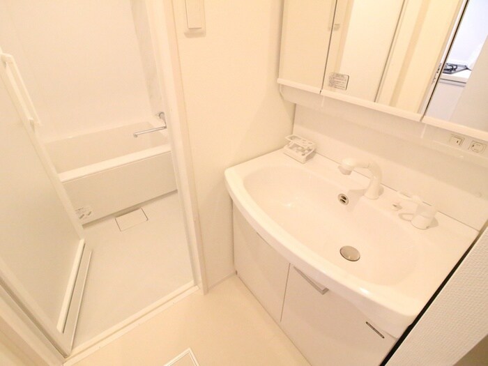 物件内観写真12　(洗面)