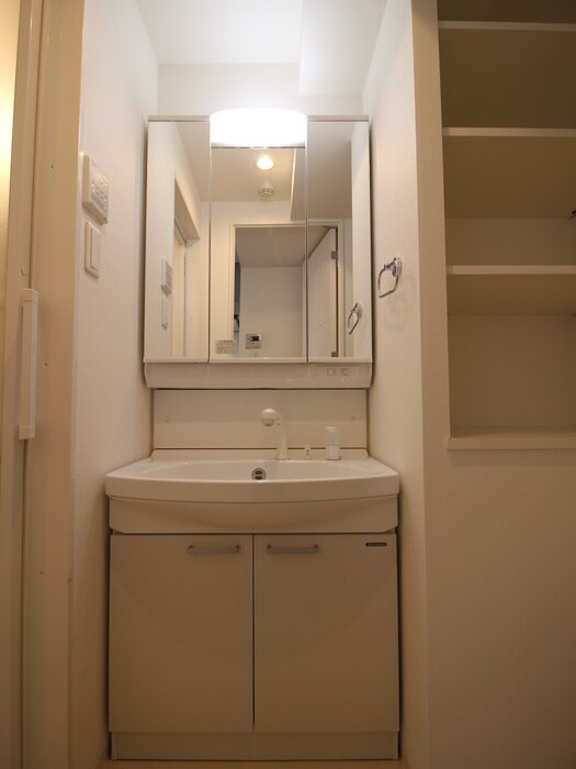 物件内観写真12　(洗面)