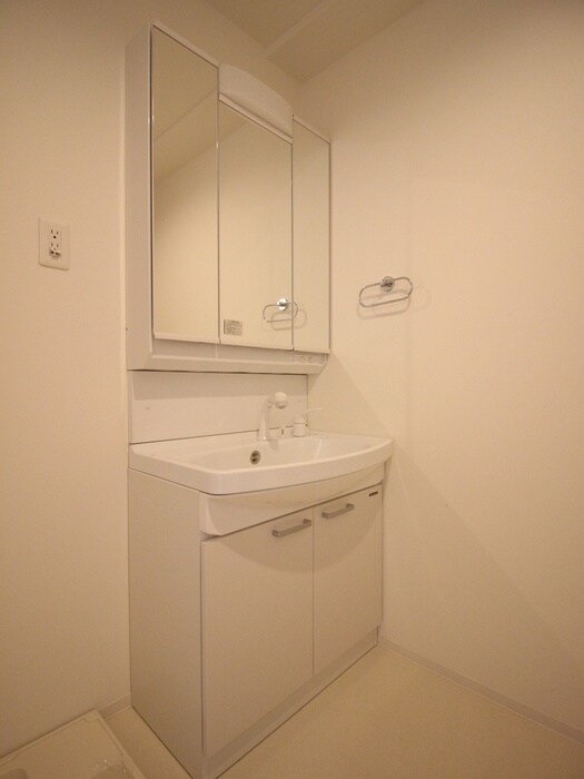 物件内観写真12　(洗面)