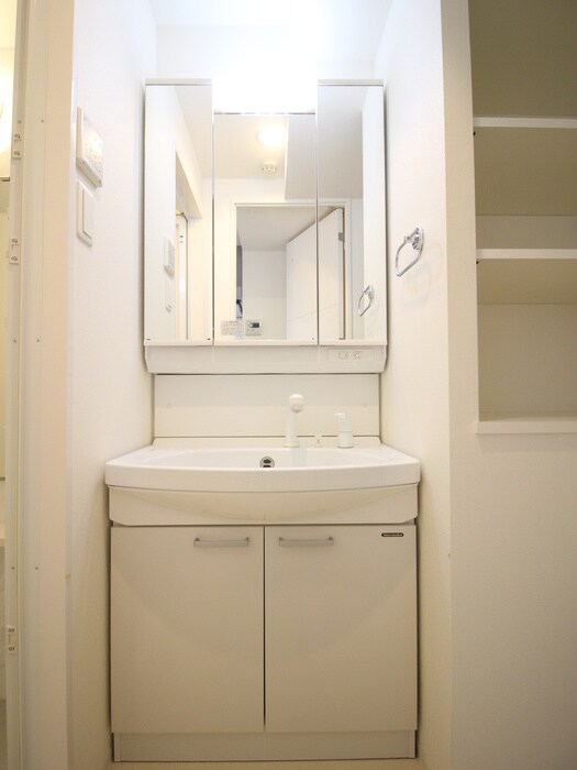 物件内観写真13　(洗面)