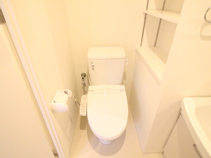 物件内観写真14　(トイレ)