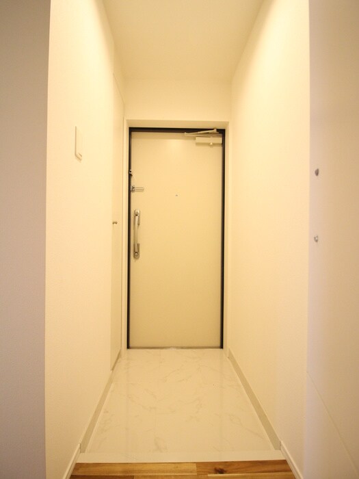 物件内観写真15　(玄関)