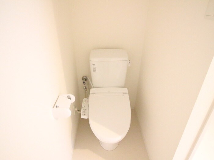 物件内観写真16　(トイレ)