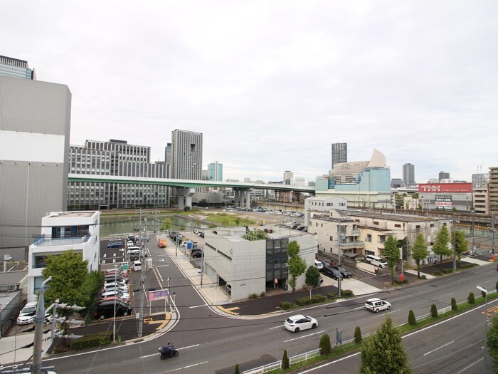 物件内観写真16　(室内からの展望)