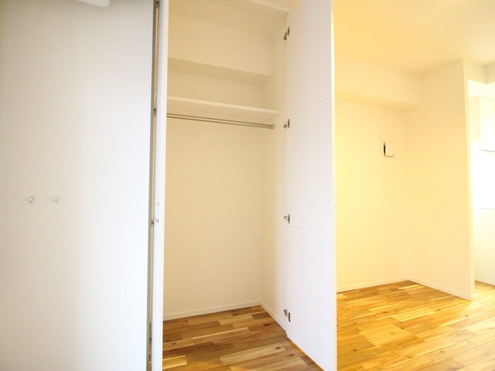 物件内観写真18　(収納)