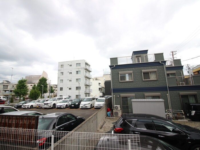 物件内観写真21　(室内からの展望)