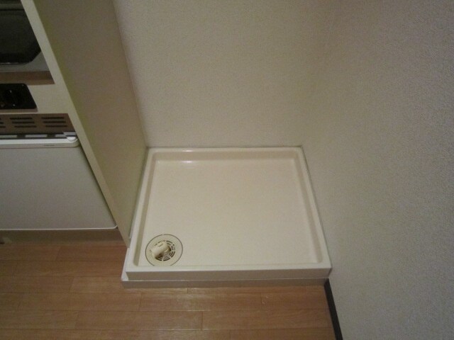 物件内観写真9　(洗濯機置場)