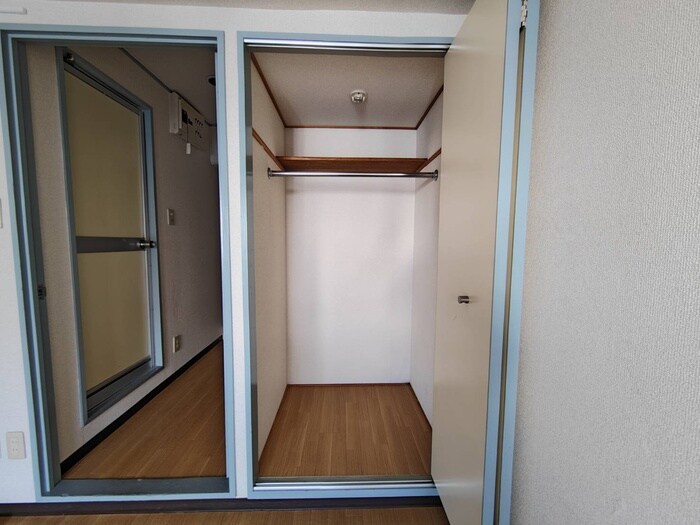 物件内観写真10　(収納)