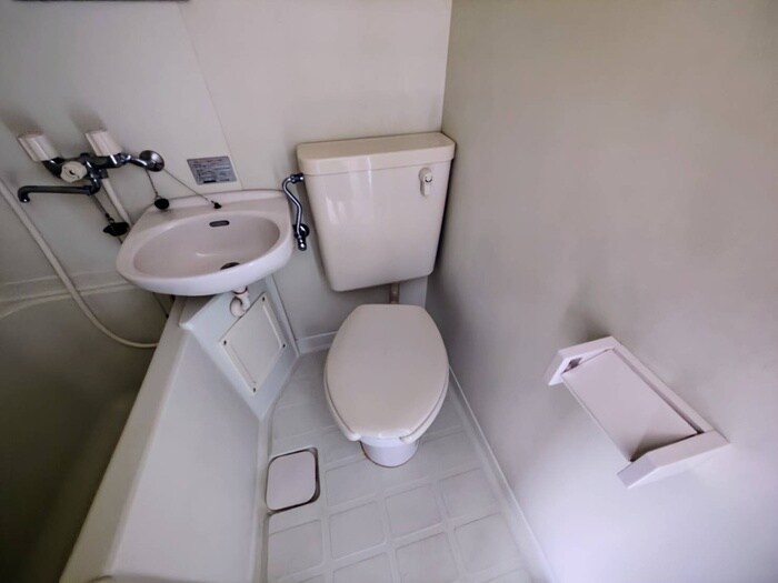 物件内観写真13　(トイレ)