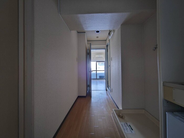 物件内観写真20　(廊下)