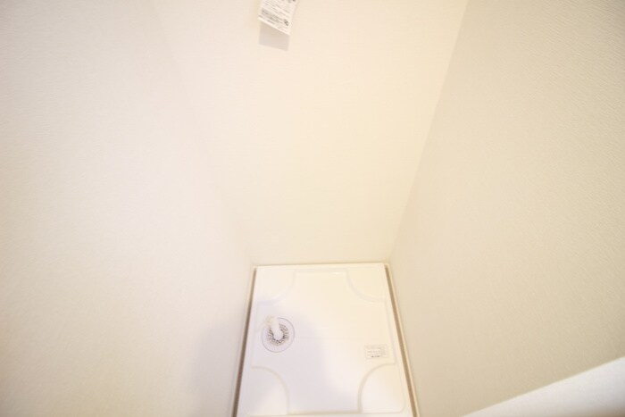 物件内観写真13　(洗濯機置場)