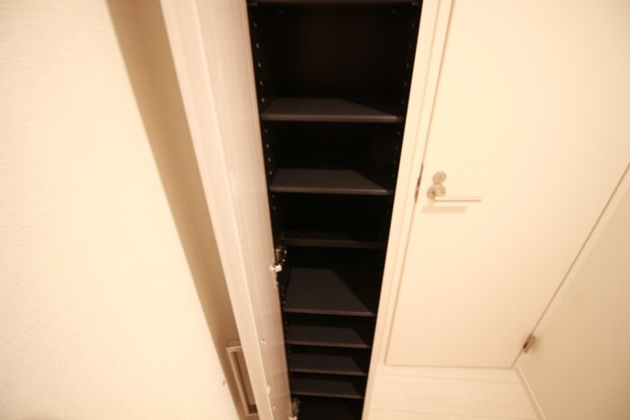 物件内観写真18　(靴箱)