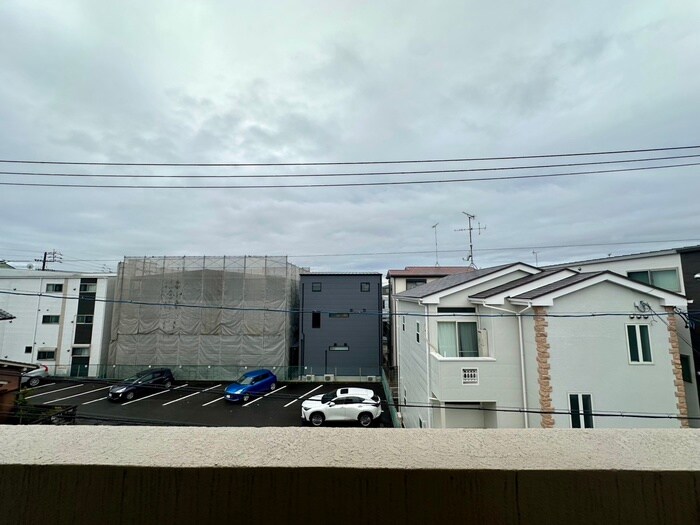 物件内観写真22　(室内からの展望)