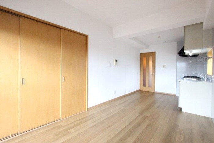 物件内観写真4　(居室)