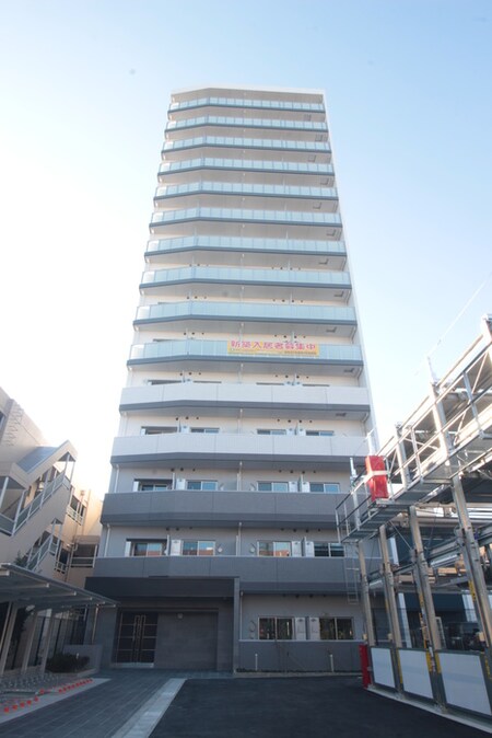 ＬＯＣ′ＳＳｈｏｎａｉｄｏｒｉ外観写真