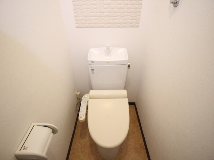 物件内観写真9　(トイレ)