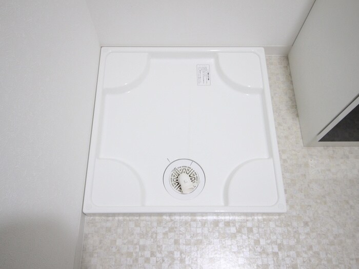 物件内観写真9　(洗濯機置場)