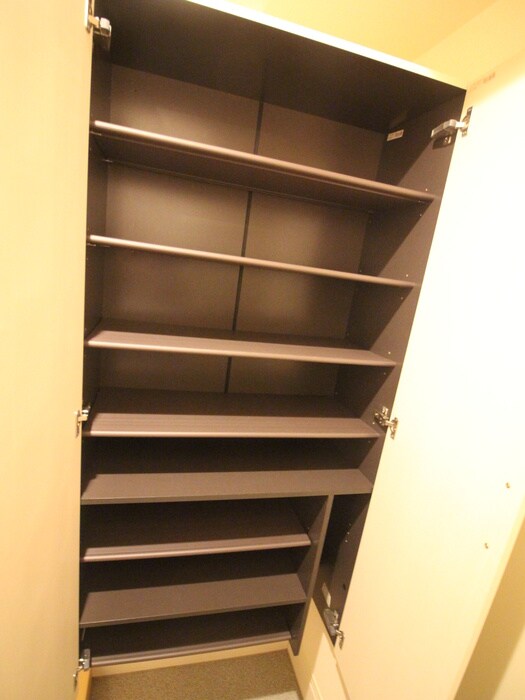 物件内観写真18　(靴箱)