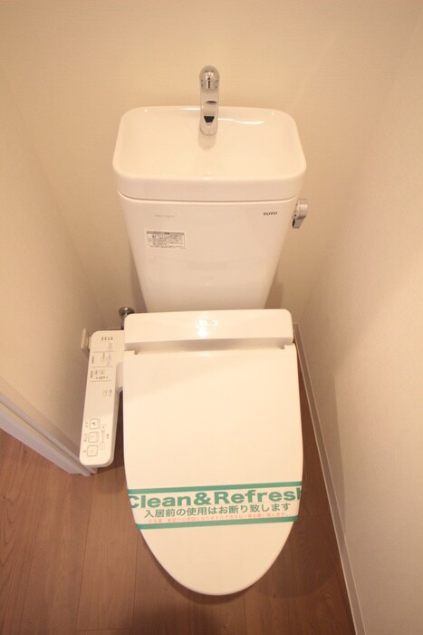 物件内観写真8　(トイレ)