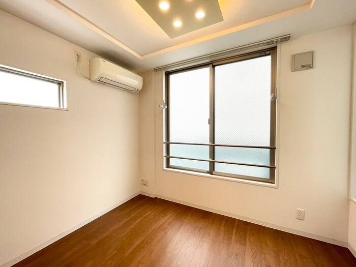 物件内観写真9　(居室)