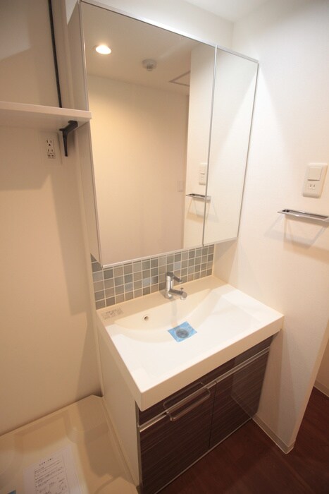 物件内観写真9　(洗面)