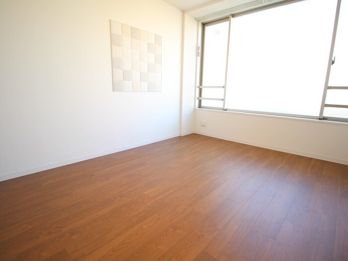 物件内観写真10　(居室)