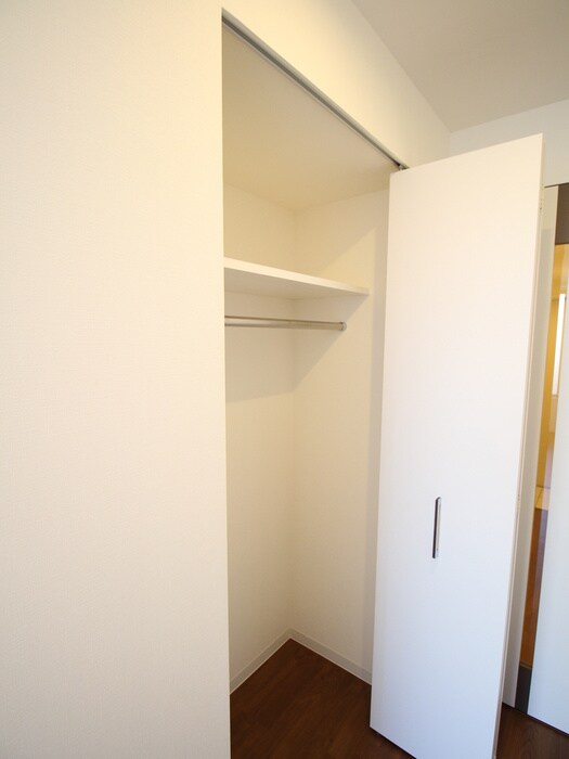 物件内観写真12　(収納)