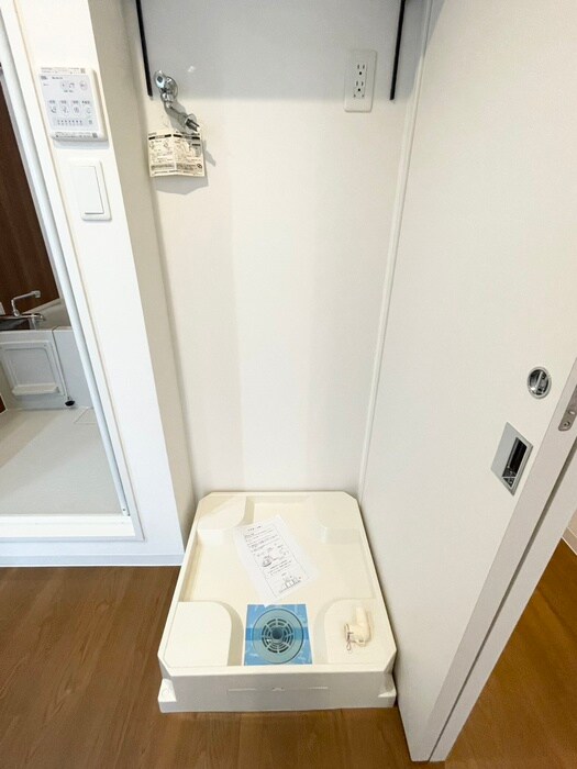 物件内観写真19　(洗濯機置場)