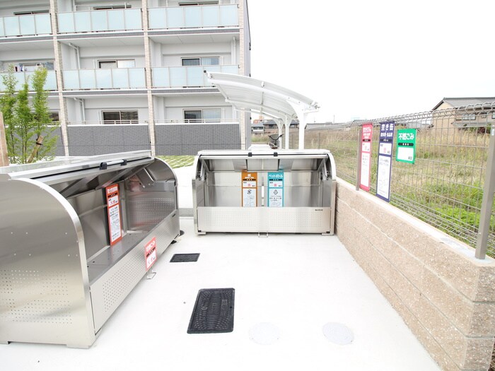 物件外観写真3　(建物設備)