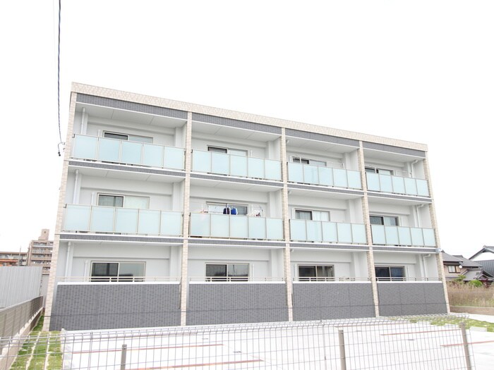 物件外観写真4　(外観写真)