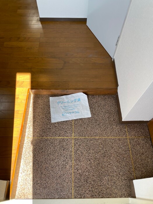 物件内観写真17　(玄関)