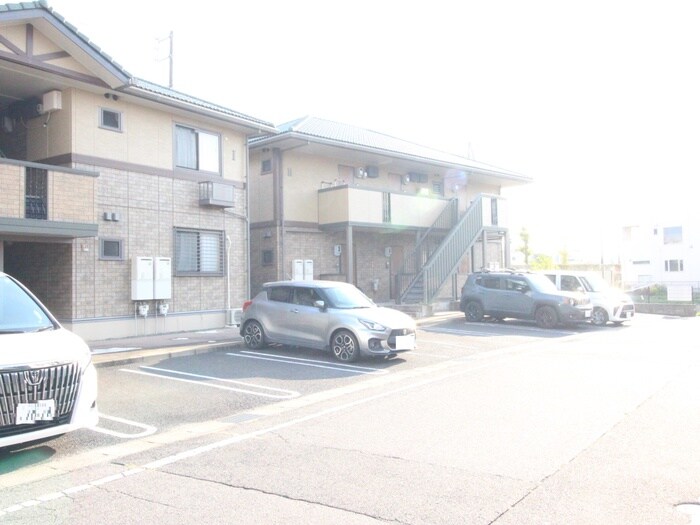 物件外観写真6　(外観写真)