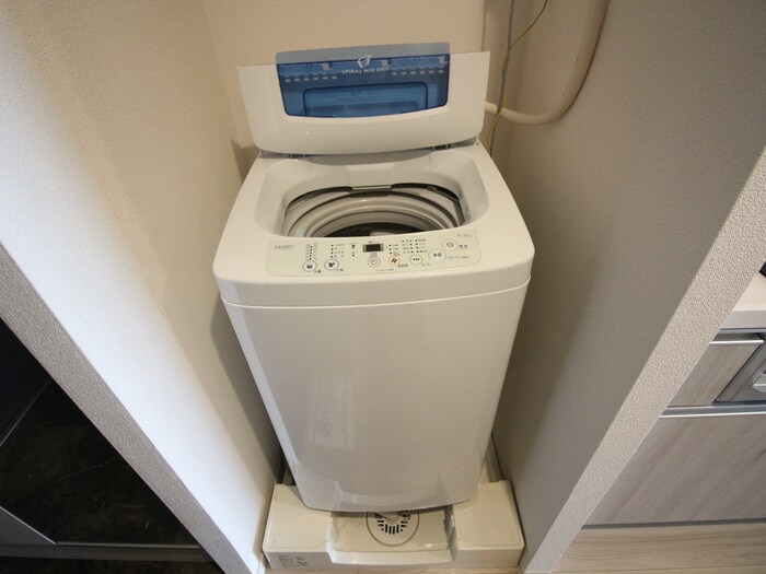 物件内観写真13　(洗濯機置場)