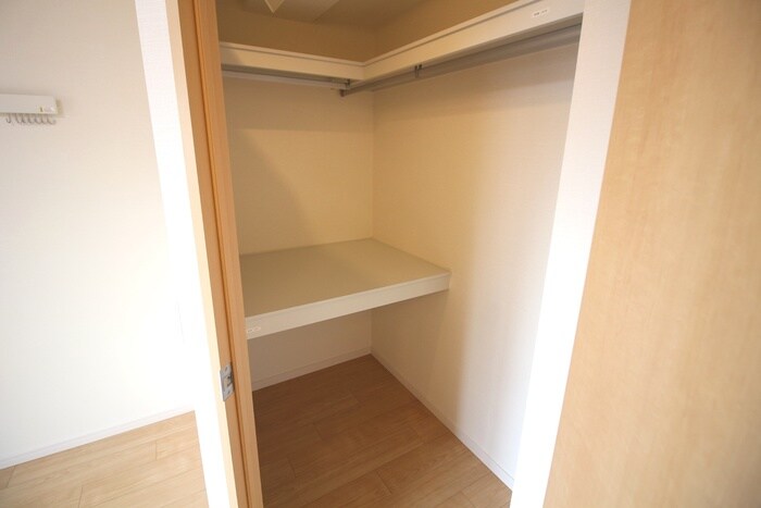 物件内観写真9　(収納)