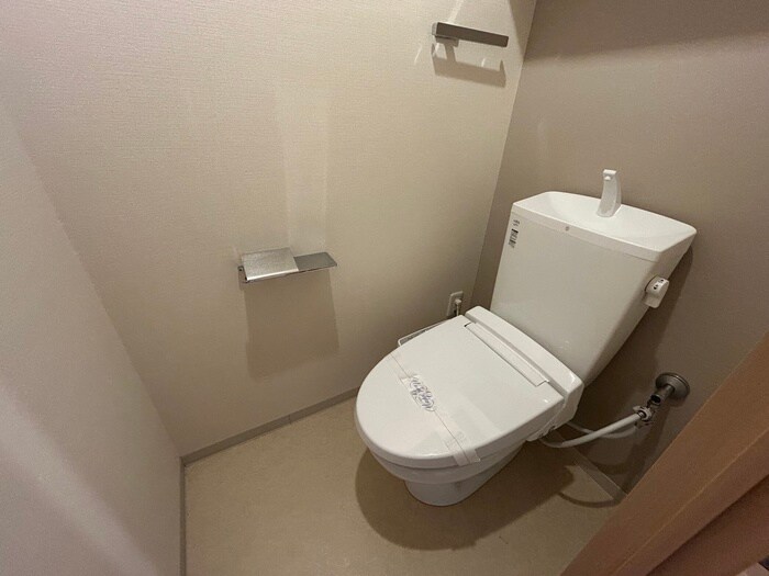 物件内観写真11　(トイレ)