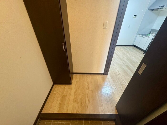 物件内観写真13　(廊下)