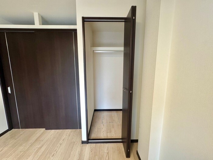 物件内観写真18　(収納)