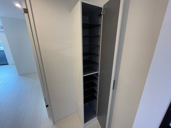 物件内観写真10　(室内からの展望)