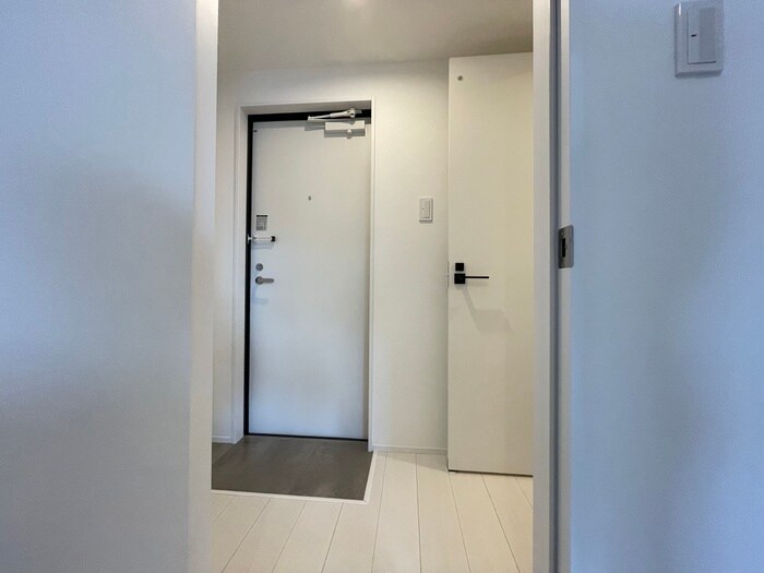 物件内観写真11　(廊下)