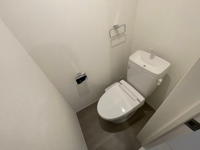 物件内観写真12　(トイレ)