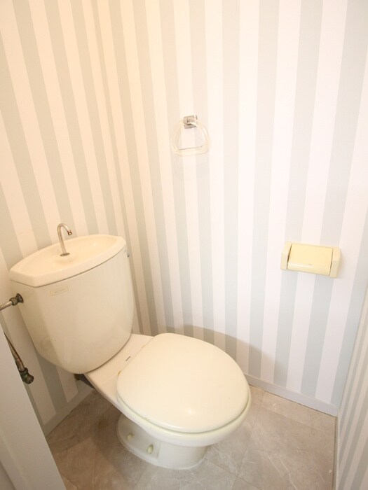 物件内観写真10　(トイレ)